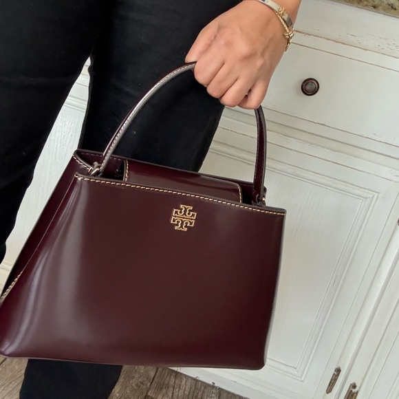 700+! New Women's Tory Burch BRITTEN SMOOTH SATCHEL TEMPRANILLO / Gold - Picture 10 of 14